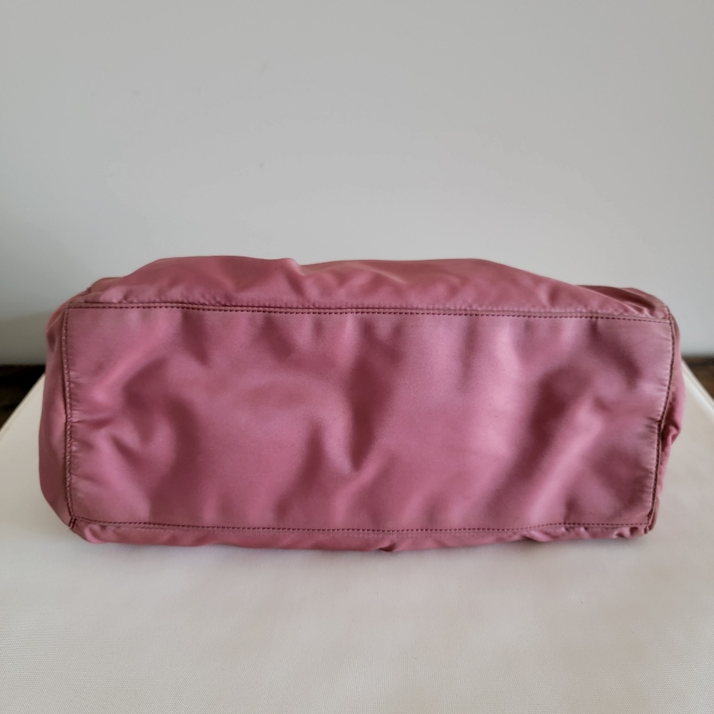 ‼️SOLD‼️ Authentic Prada Pink Bag with Card Certificate - Picture 10 of 17